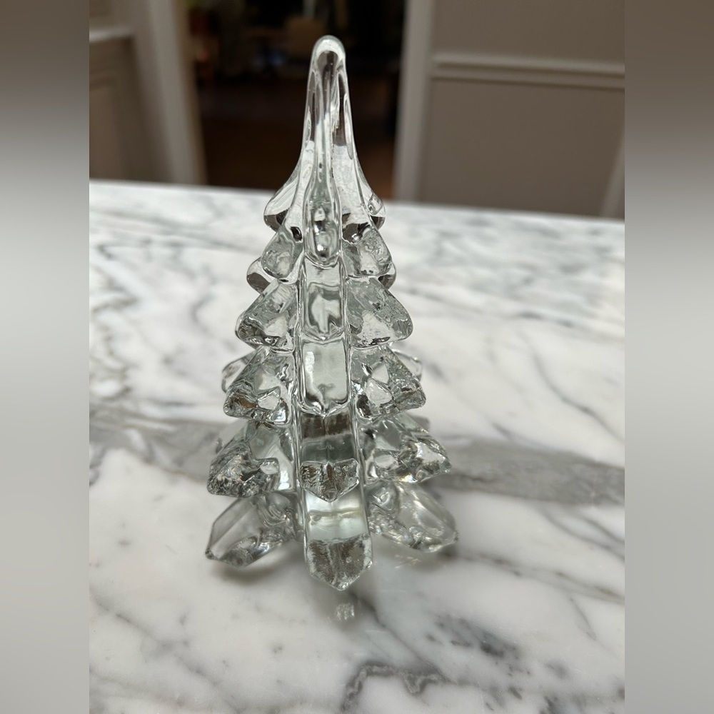 🔴SOLD 6 1/4 inch Vintage Clear Art Glass Tree
Christmas Tree